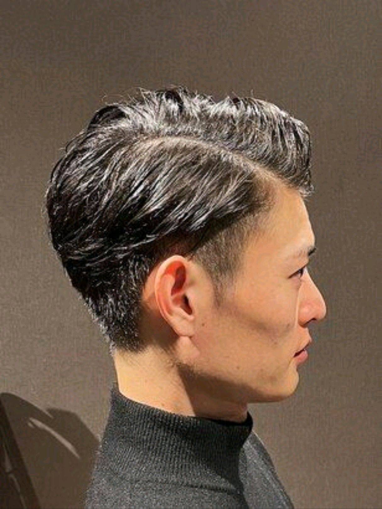 当白发遇上时尚：男士发型的惊艳蜕变